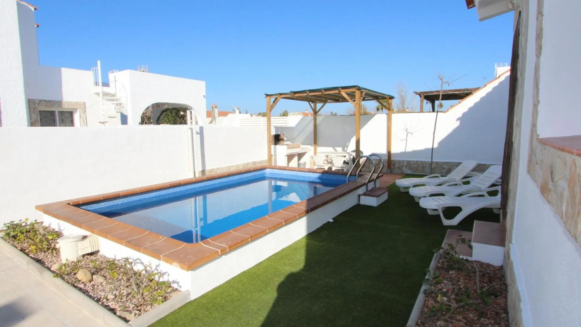 Casa Familiar Cerca Del Mar Con Piscina Privada, Wifi, Aire Acondicionado, Admiten Mascotas - Es-184-47 Riumar Σπίτι διακοπών